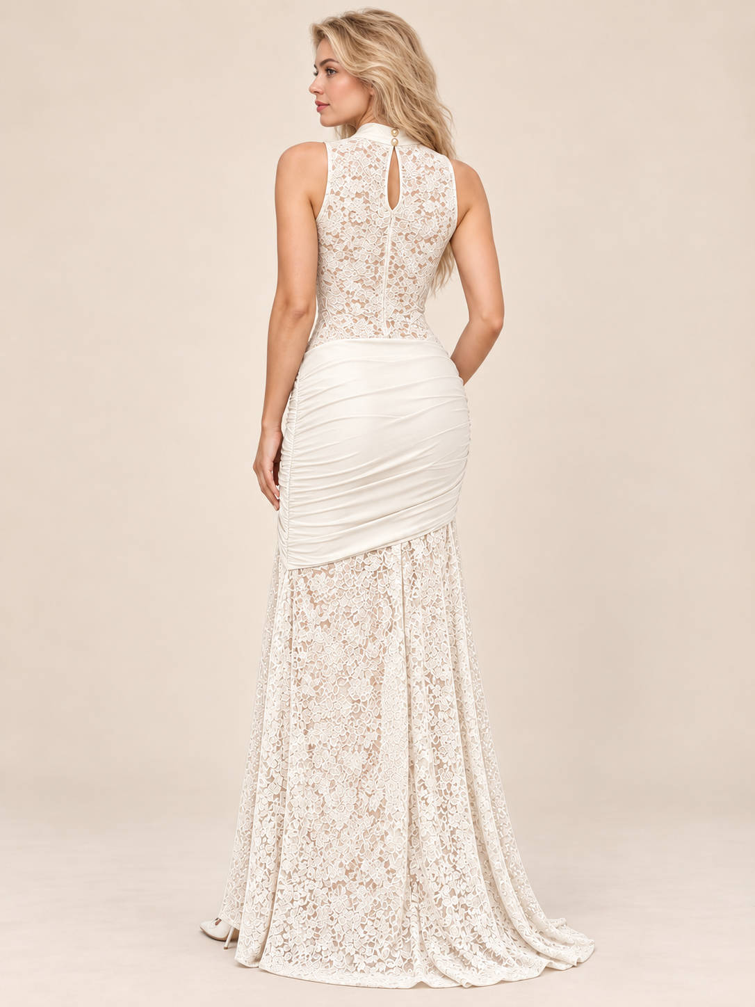 Amélie Lace Keyhole Maxi Dress