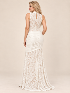 Amélie Lace Keyhole Maxi Dress