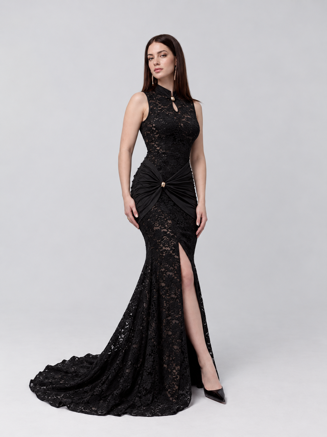Amélie Lace Keyhole Maxi Dress