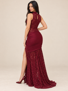 Amélie Lace Keyhole Maxi Dress